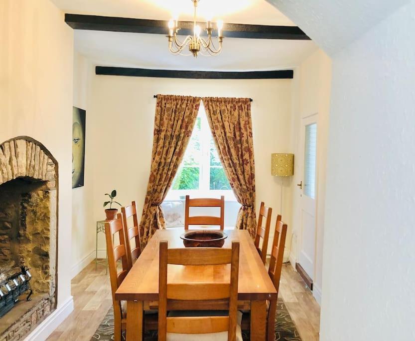 Cosy Farmhouse Escape In Monmouthshire Villa Wolves Newton Exterior photo